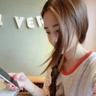 山东女孩种草莓在迪拜卖268一斤